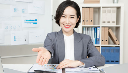 照護險與長期照護險 定義、區(qū)別與看護服務詳解